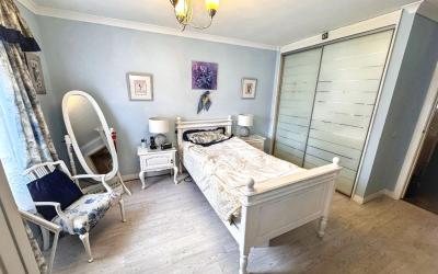 Gallery 02